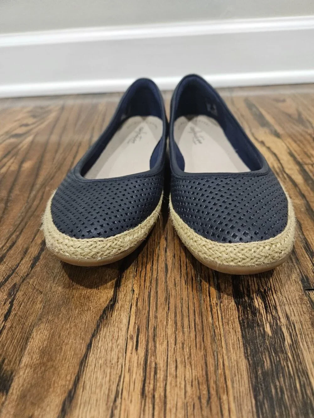 Women's Elaina Ruby Slip On - Ultimate Comfort Collection - Size 9M - Navy